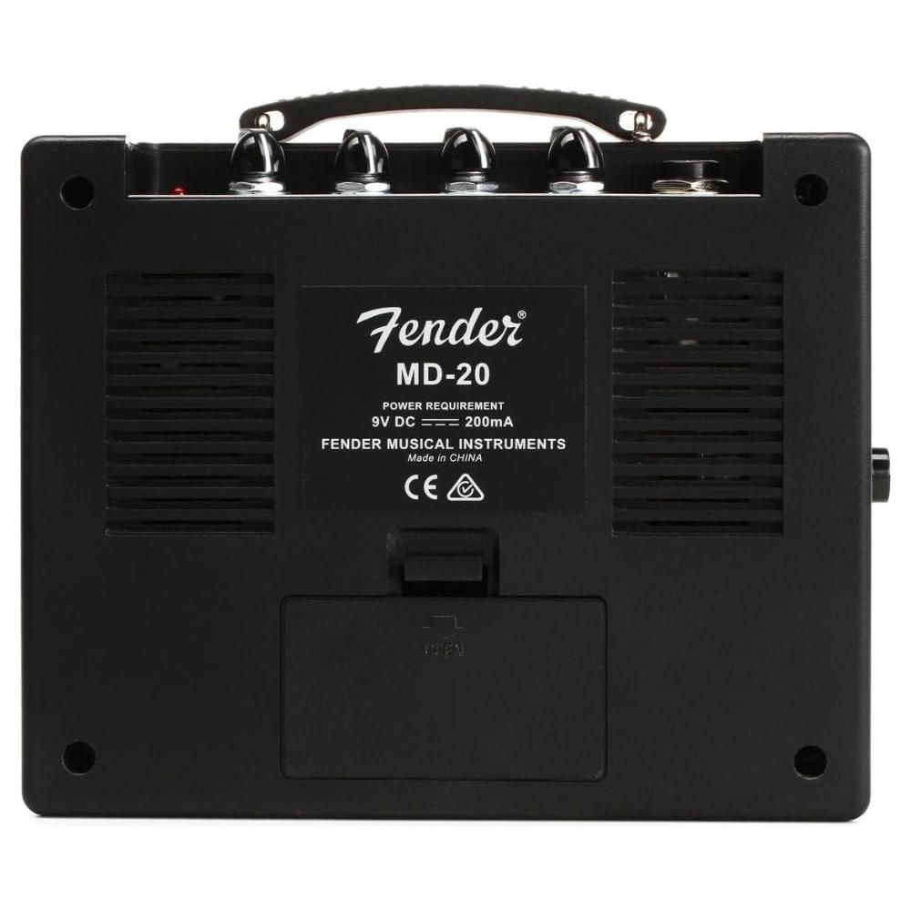 Fender MD20 Mini Deluxe Amp Bundle w/Fender Picks and Liquid Audio Polishing Cloth