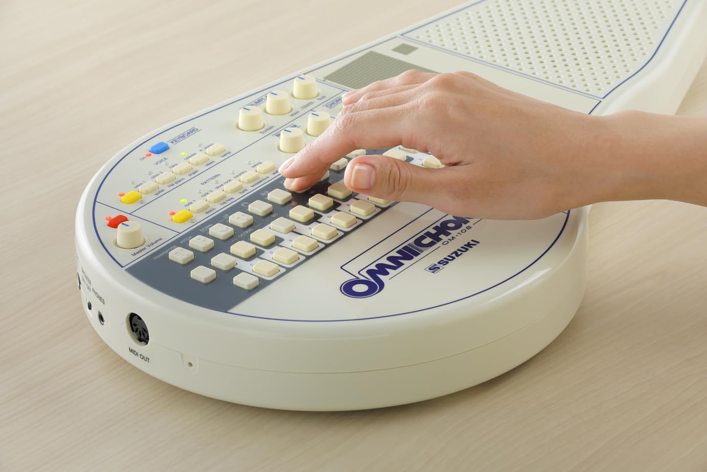 Suzuki OM-108 Omnichord