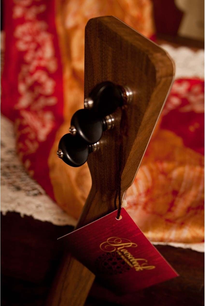 Roosebeck Deluxe Prima Balalaika Walnut Stave Body