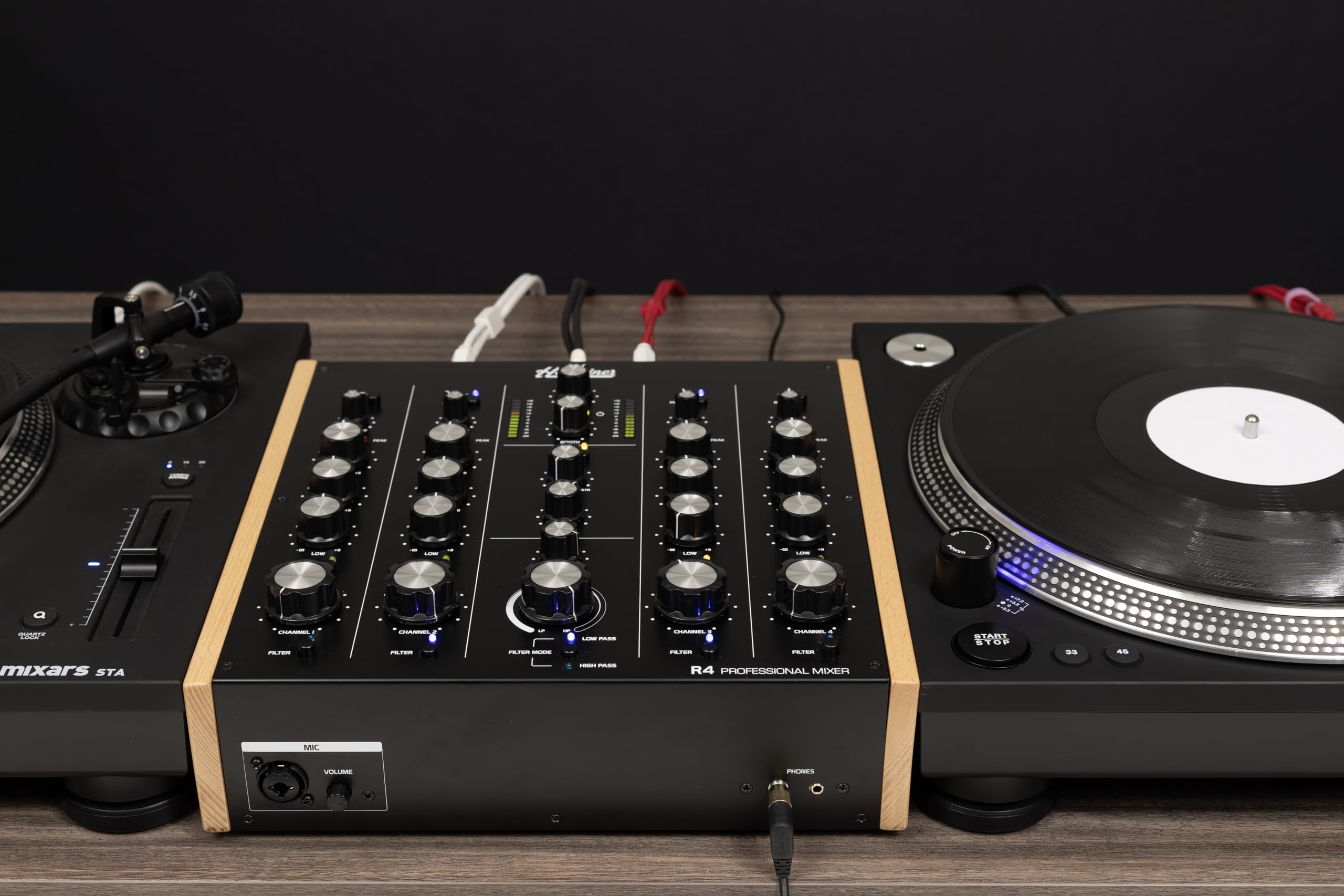 Headliner R4 4-Channel analog rotary DJ mixer with built-in Filter