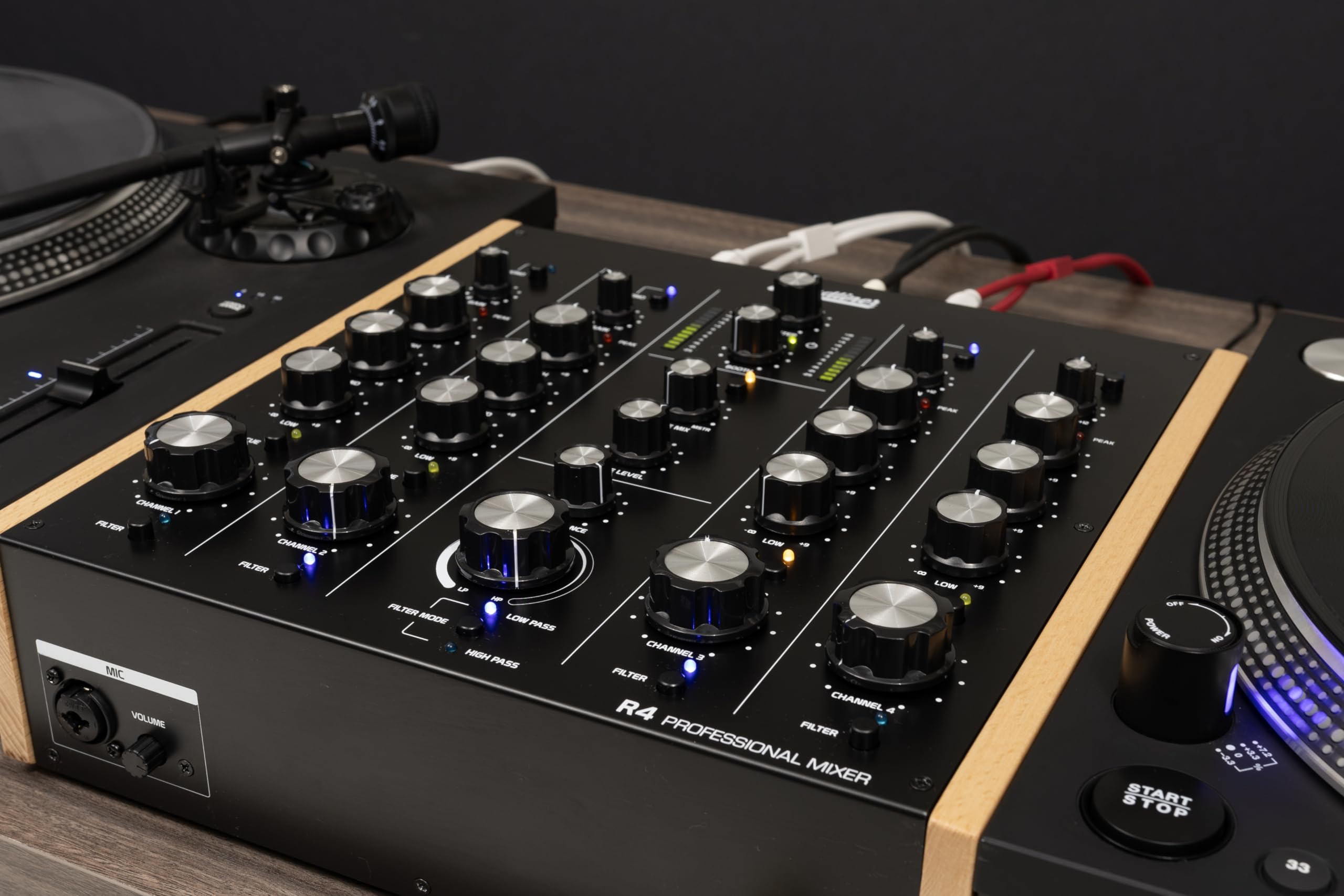Headliner R4 4-Channel analog rotary DJ mixer with built-in Filter