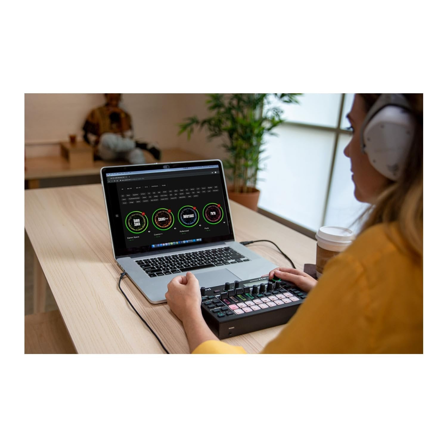 Roland MC Groovebox Music Production Workstation