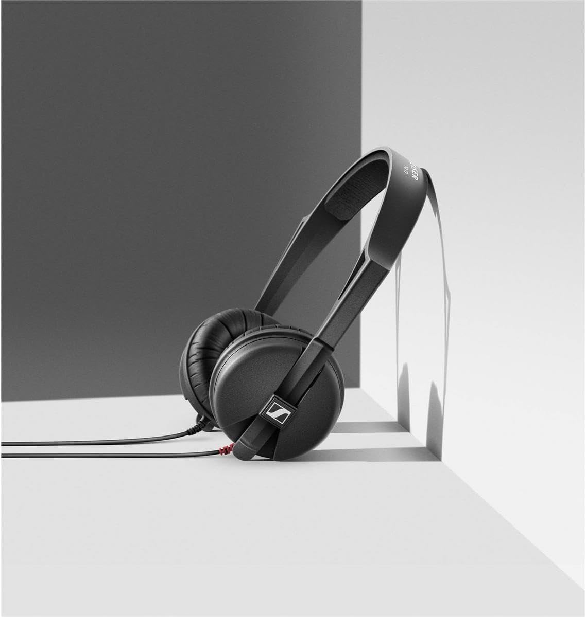 Sennheiser Mackie in-Ear Headphones & Monitors, Dual Driver (MP-220), Black, 1 (506908)