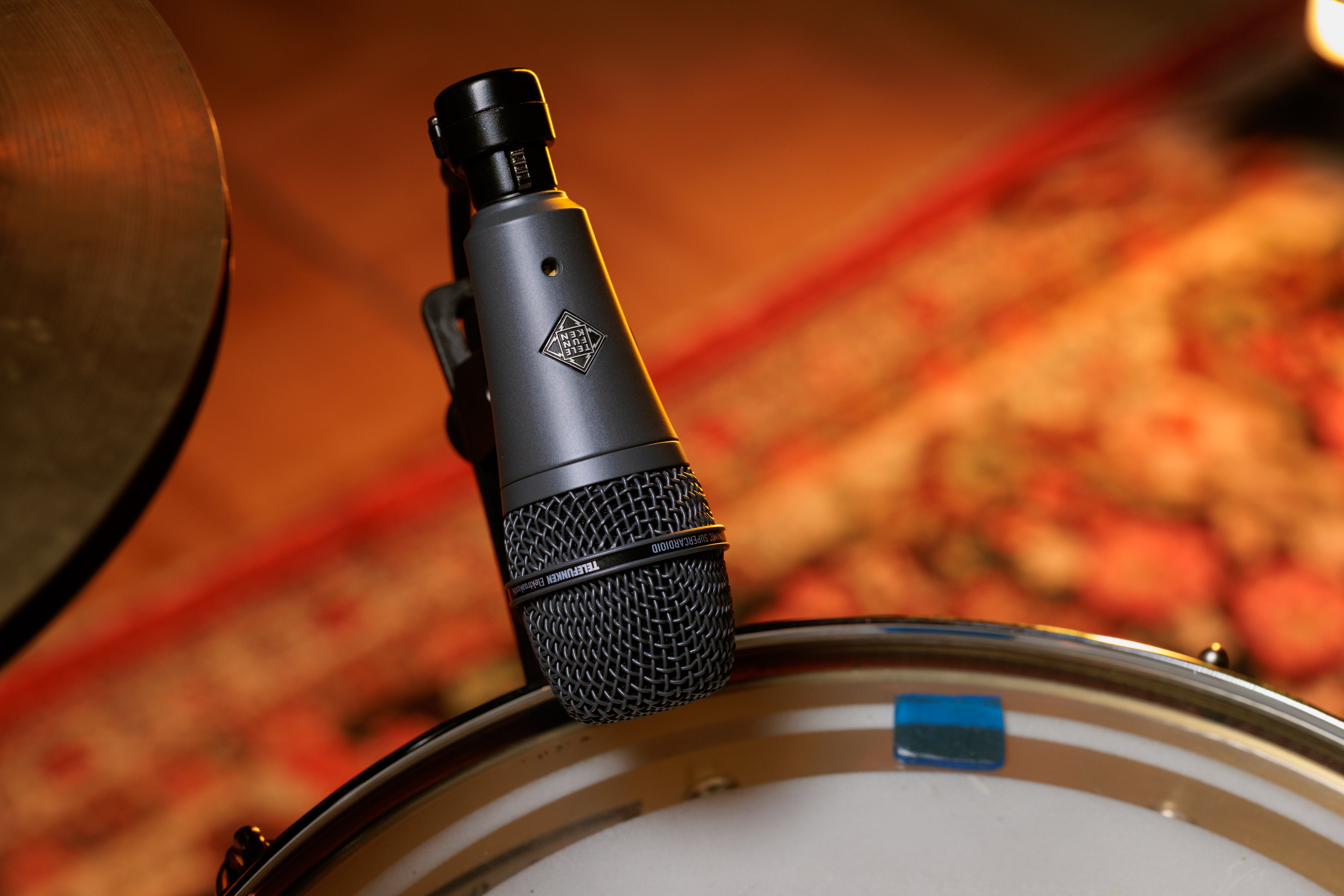 TELEFUNKEN M81-SH Supercardioid Dynamic Instrument Microphone
