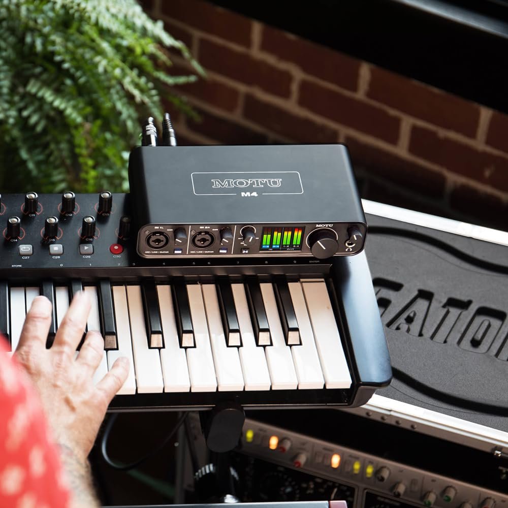 MOTU M4 4x4 USB-C Audio Interface Bundle with 2x Pig Hog 10ft XLR Tour Grade Microphone Cables & Polishing Cloth – 24-bit/192kHz Recording, ESS Sabre32 Ultra DAC